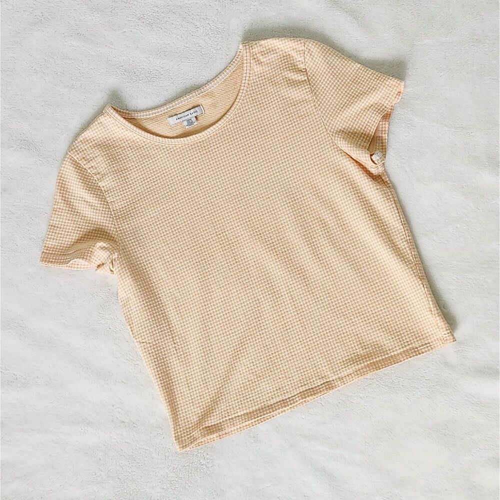 American Eagle yellow summer picnic tee
